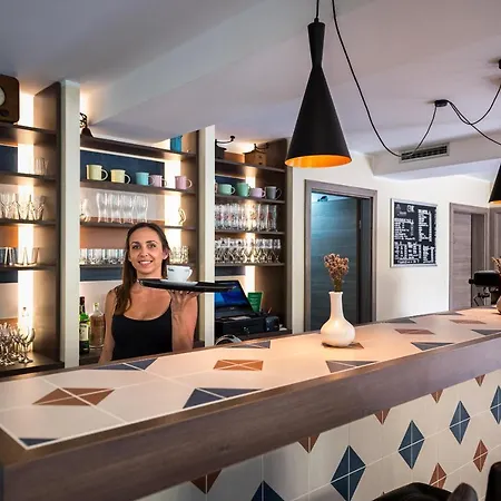 Fani&rozi krevet i doručak 3*