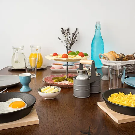 Fani&rozi krevet i doručak