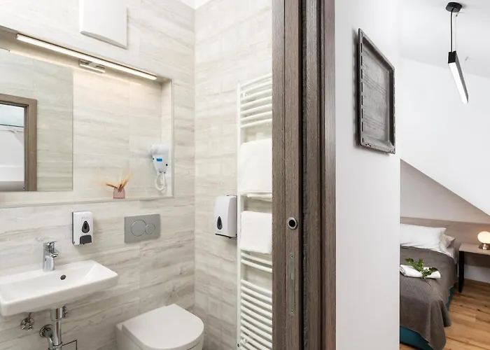 Fani&rozi 3* Maribor